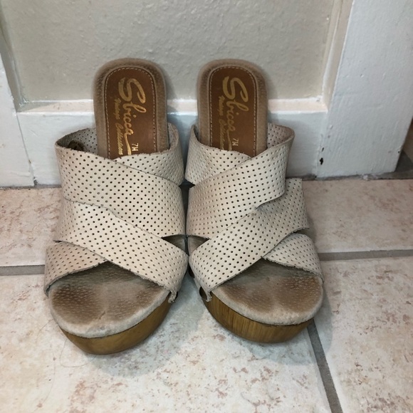 Sbicca Vintage Collection Adina Gray Leather Studded Wooden Heels Size 7 - Picture 1 of 11